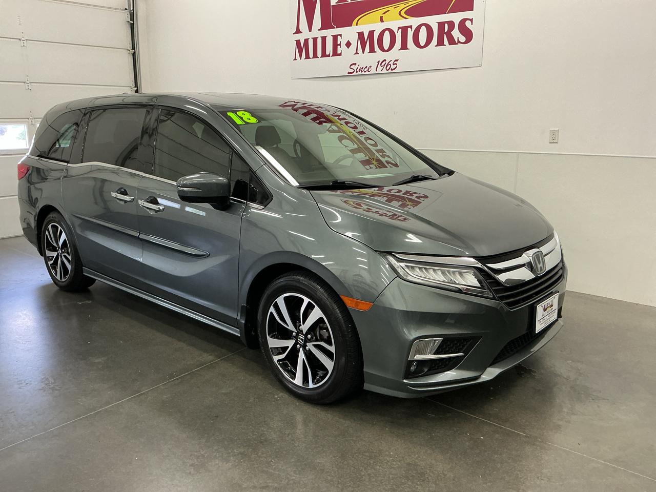 Gray 2018 Honda Odyssey Minivan Front-Wheel Drive Automatic