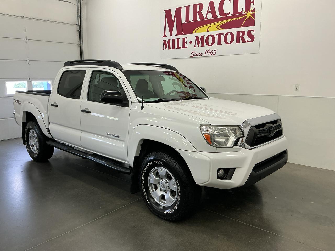 2015 Toyota Tacoma 4WD Double Cab V6 AT (Natl)