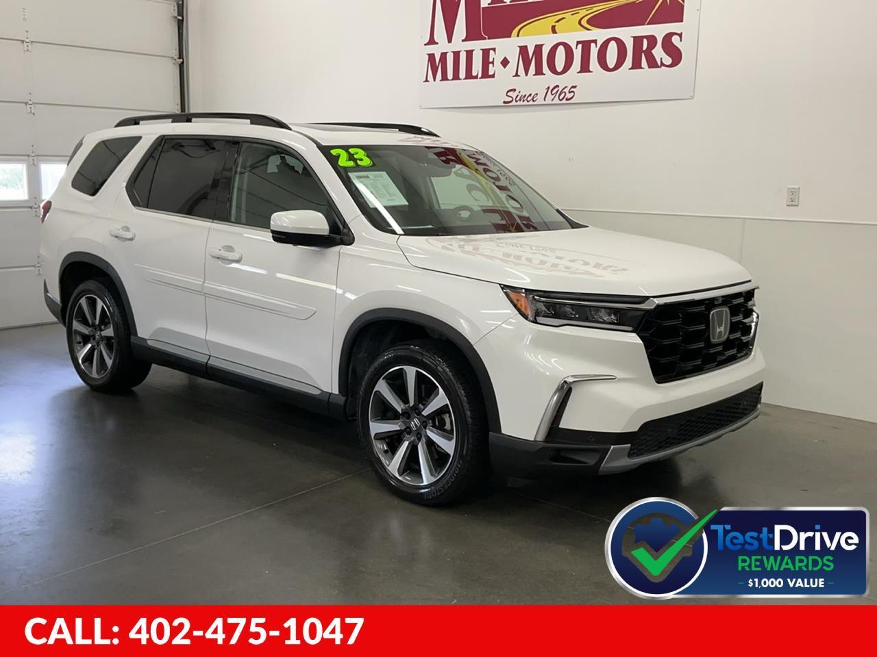White 2023 Honda Pilot SUV / Crossover All-Wheel Drive Automatic