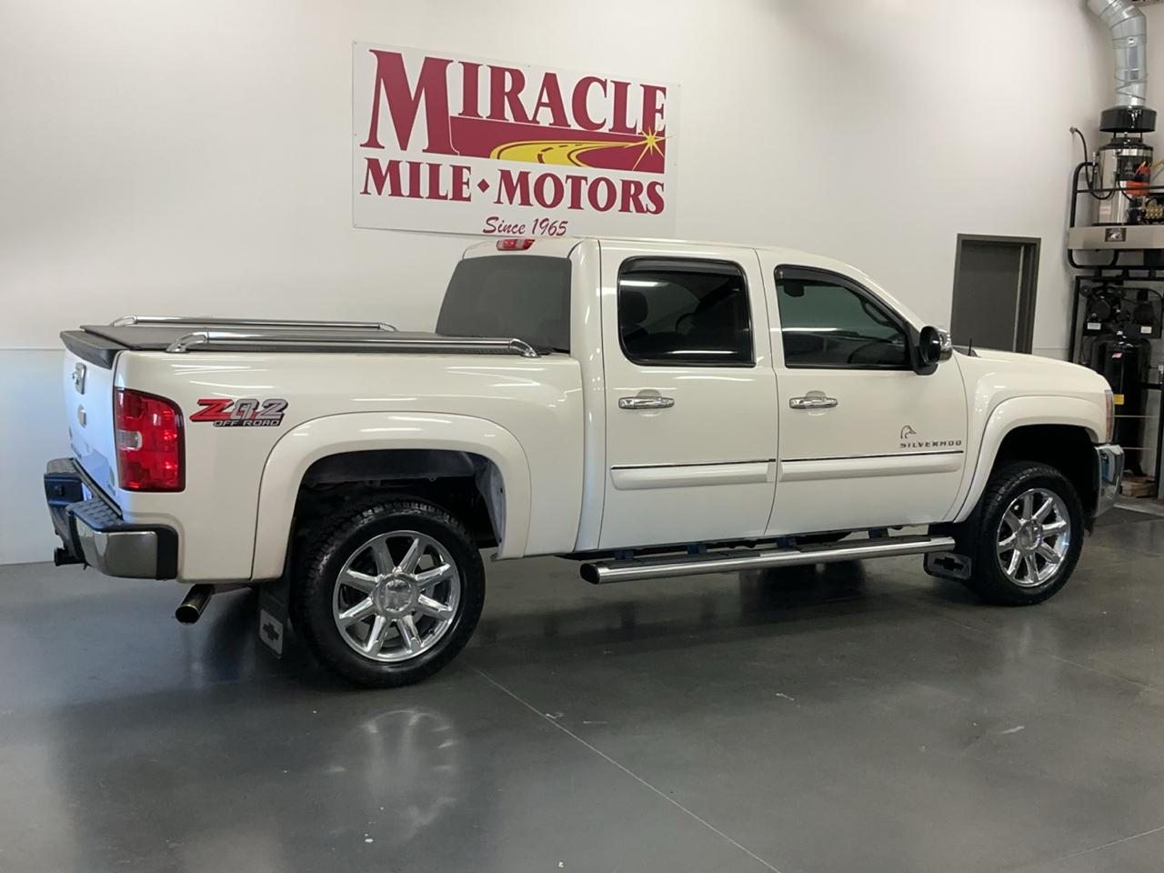 Chevrolet Silverado photo 7