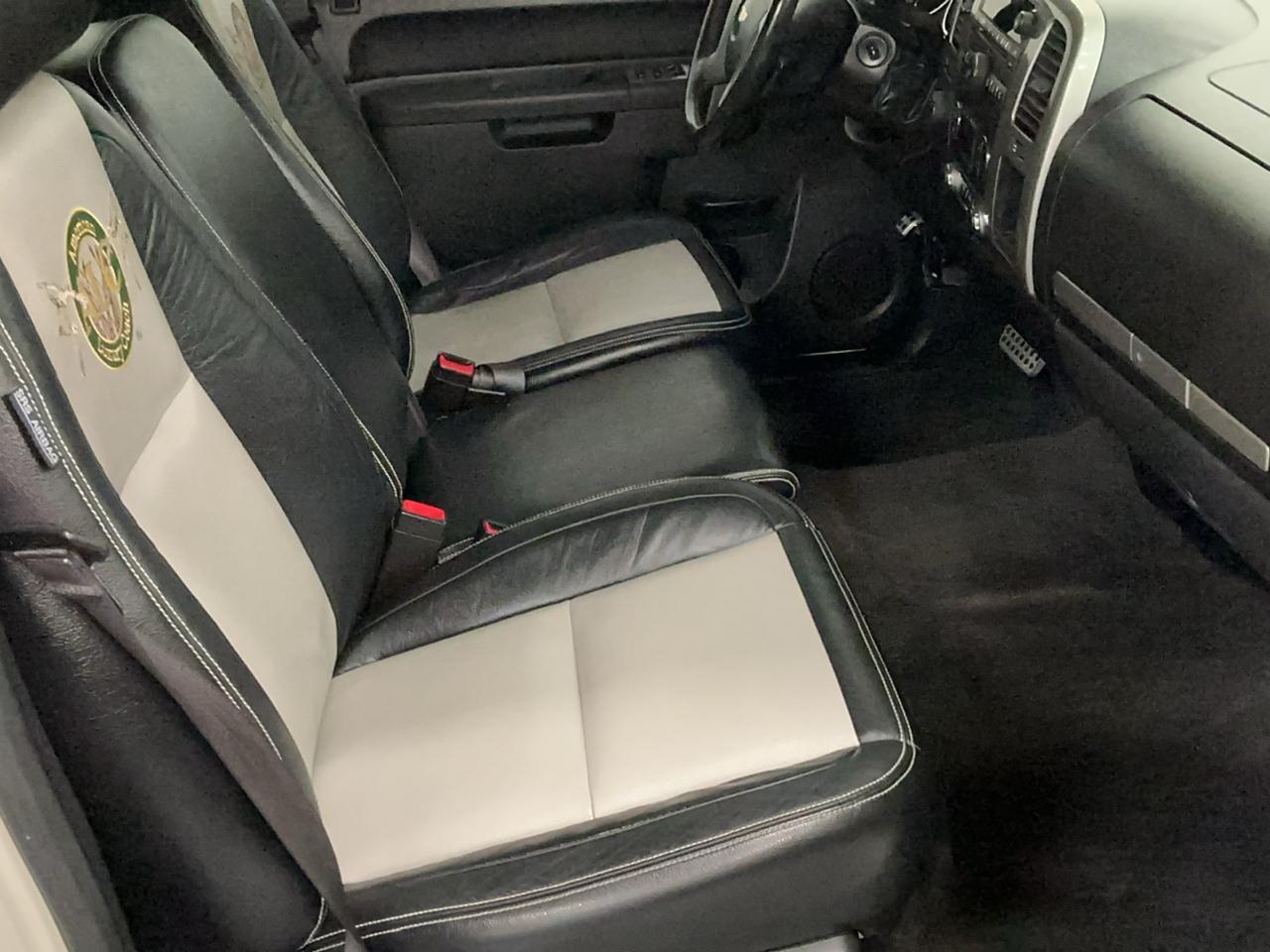 Chevrolet Silverado photo 12