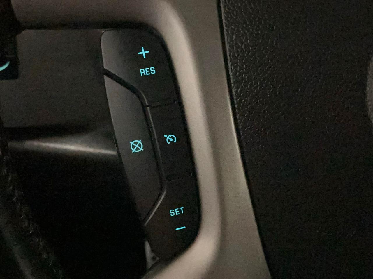 Chevrolet Silverado photo 21