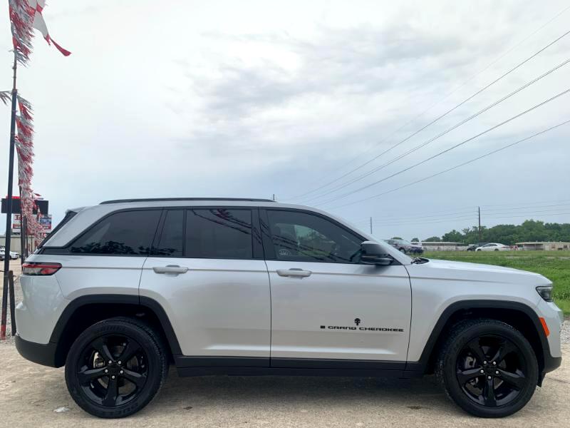 Jeep Grand Cherokee Altitude X 4x4 2024 Jeep Grand Cherokee Altitude X 4x4 2024