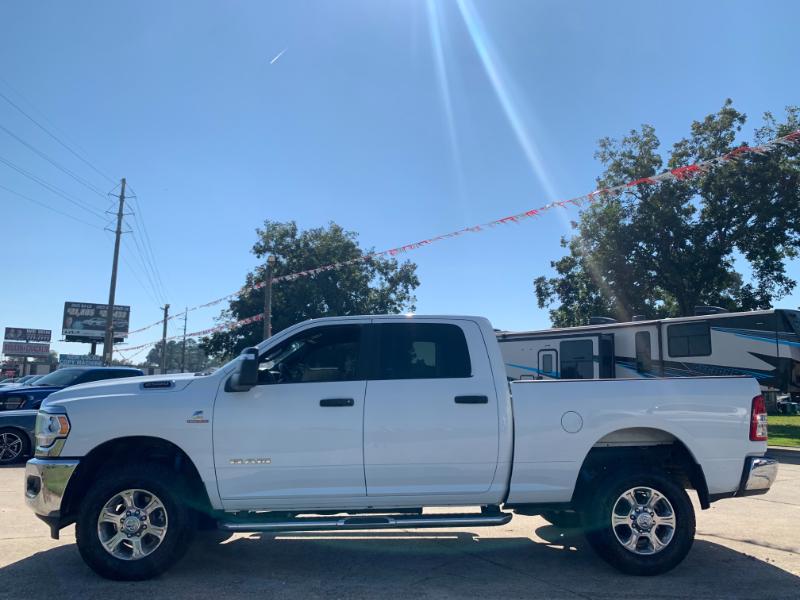 RAM 2500 Big Horn Crew Cab 4WD 2024 RAM 2500 Big Horn Crew Cab 4WD 2024