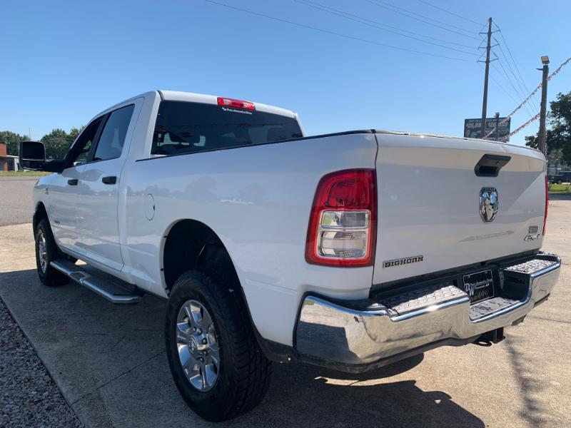RAM 2500 Big Horn Crew Cab 4WD 2024 RAM 2500 Big Horn Crew Cab 4WD 2024
