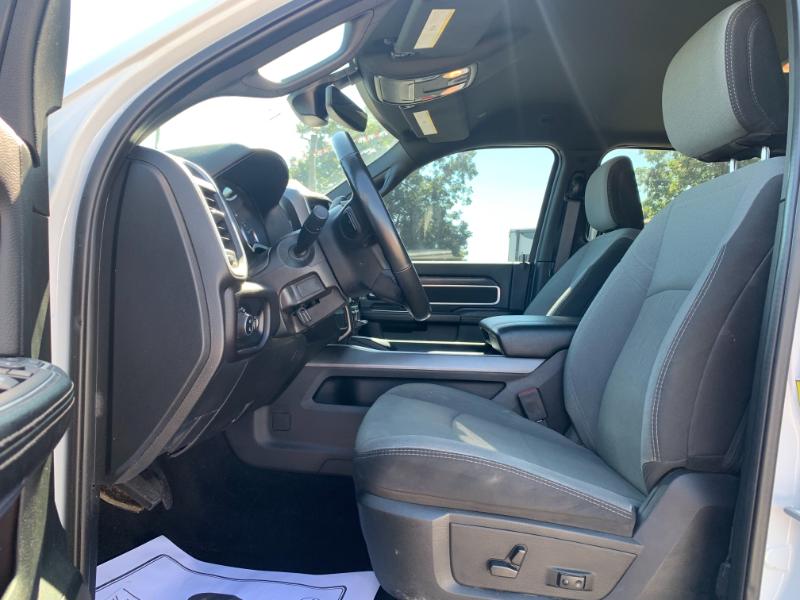 RAM 2500 Big Horn Crew Cab 4WD 2024 RAM 2500 Big Horn Crew Cab 4WD 2024