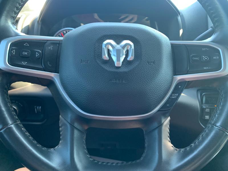 RAM 2500 Big Horn Crew Cab 4WD 2024 RAM 2500 Big Horn Crew Cab 4WD 2024