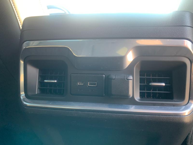 GMC Sierra 1500 Elevation Crew Cab 4WD 2021 GMC Sierra 1500 Elevation Crew Cab 4WD 2021