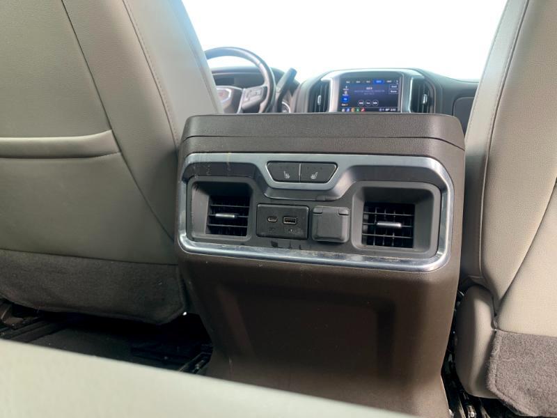 GMC Sierra 2500HD SLT Crew Cab 4WD 2022 GMC Sierra 2500HD SLT Crew Cab 4WD 2022