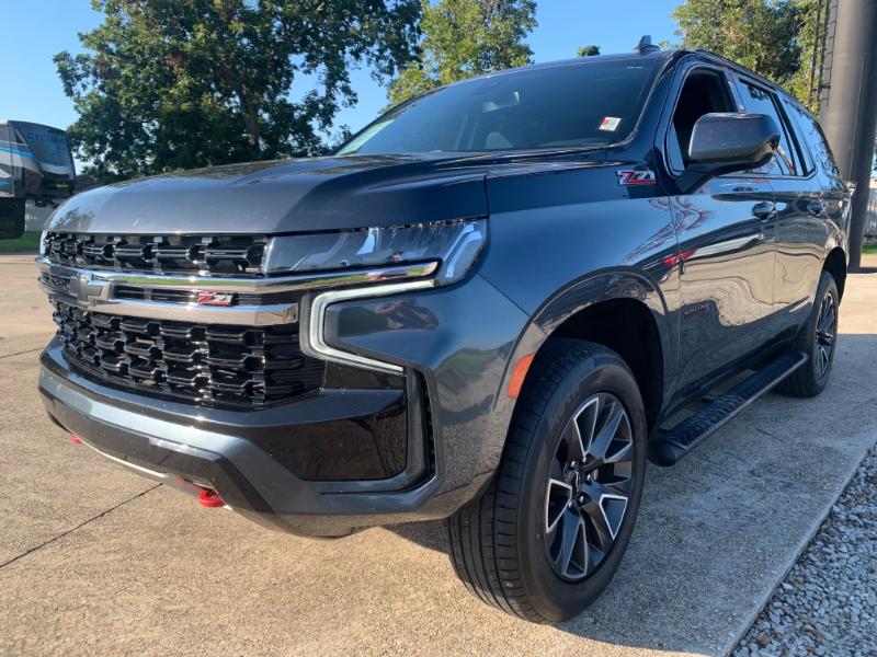2021 Chevrolet Tahoe Z71 photo 2