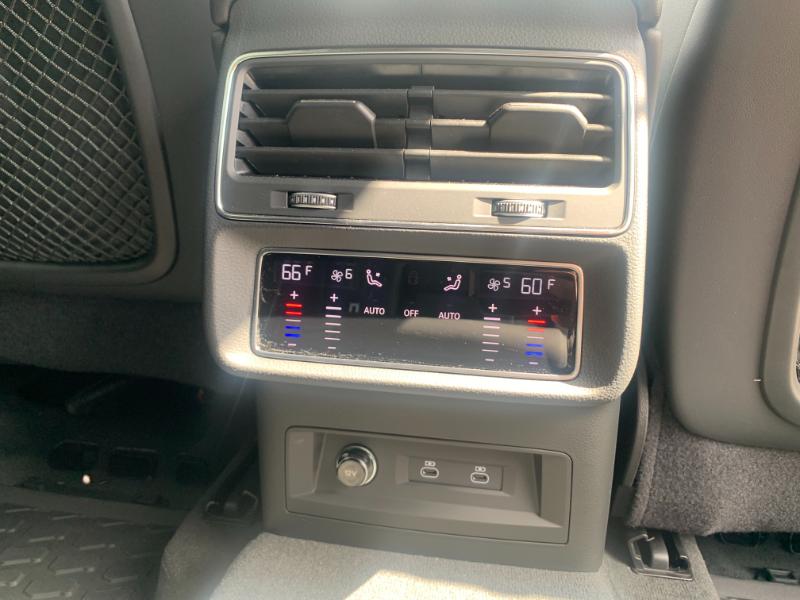 Audi Q8 3.0 TFSI Premium Plus quattro 2023 Audi Q8 3.0 TFSI Premium Plus quattro 2023