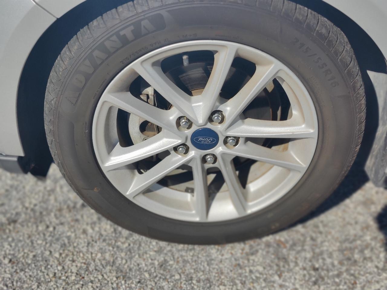 Ford Focus SE Sedan 2018