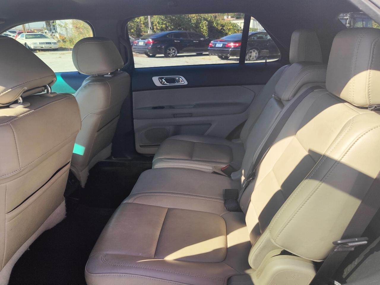 Ford Explorer Limited FWD 2014