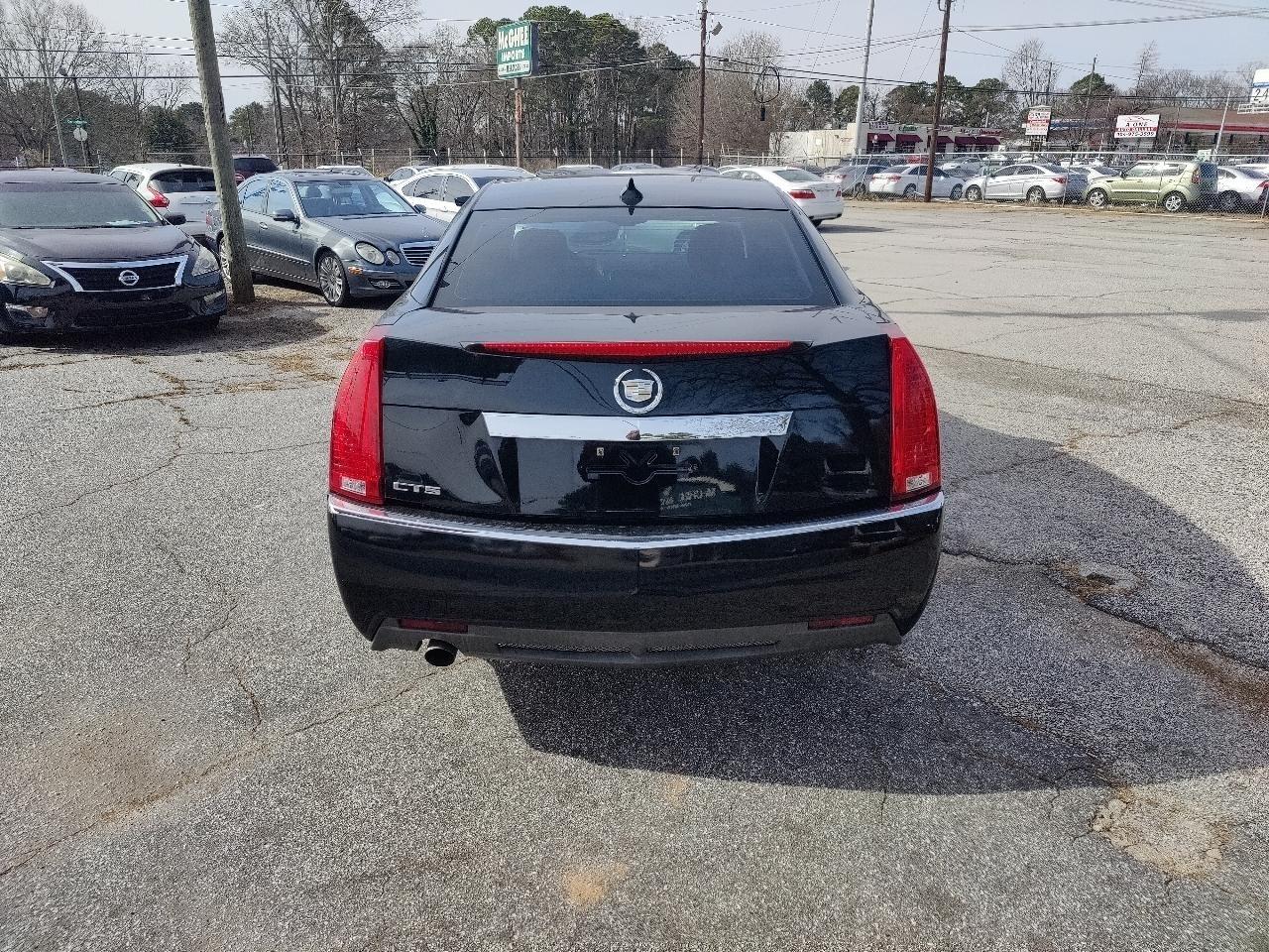 Cadillac CTS Base 2012