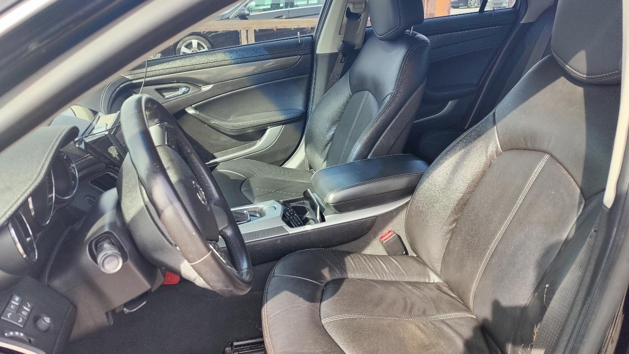 Cadillac CTS Base 2012