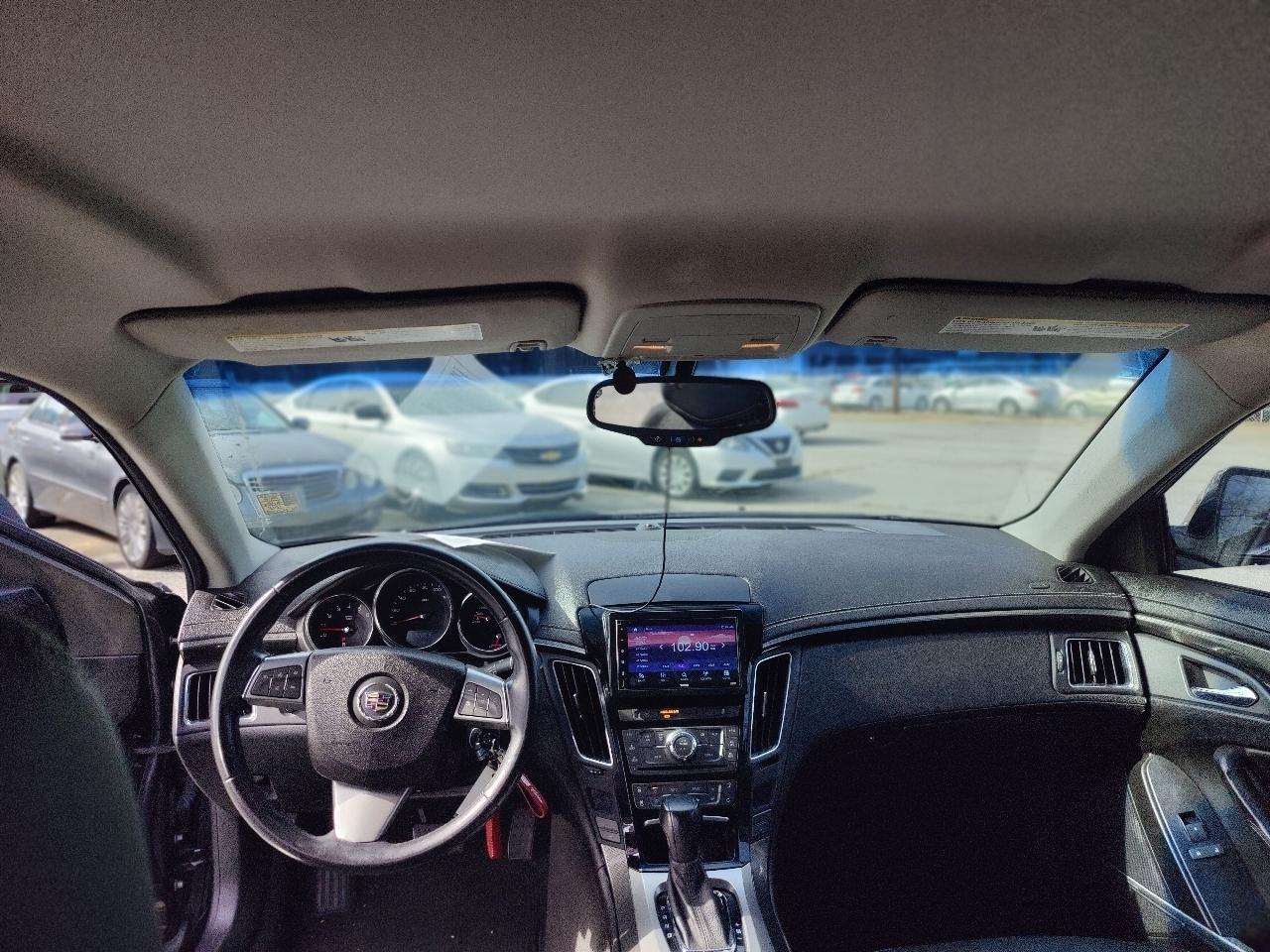 Cadillac CTS Base 2012