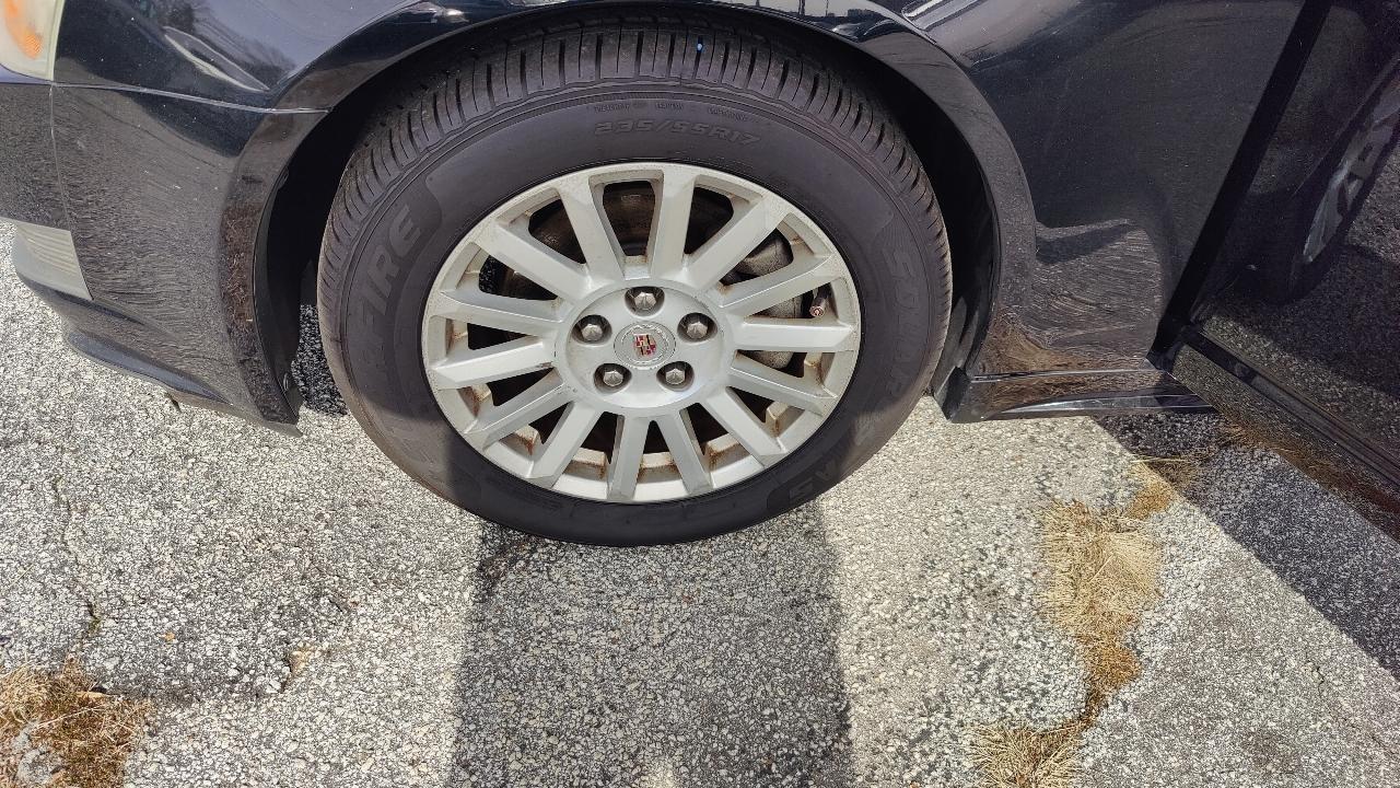 Cadillac CTS Base 2012