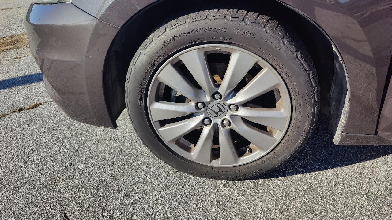 Honda Accord EX-L V6 Sedan AT 2012