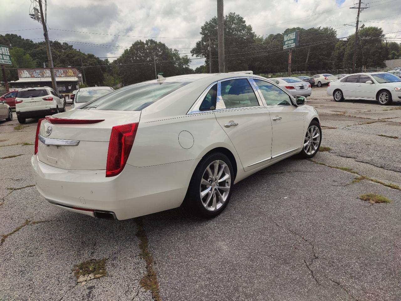 Cadillac XTS Luxury FWD 2014