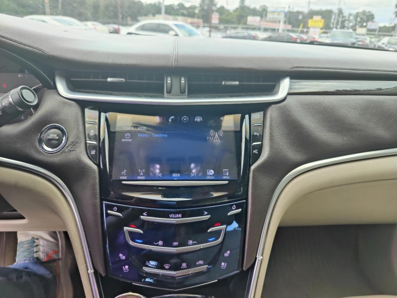 Cadillac XTS Luxury FWD 2014