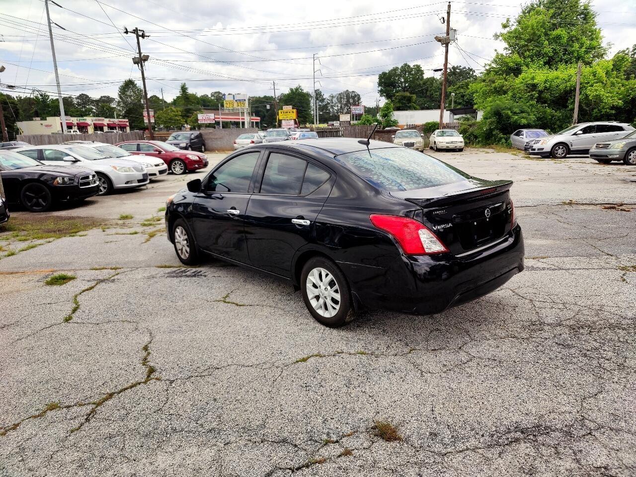 Nissan Versa 1.6 S 5M 2019