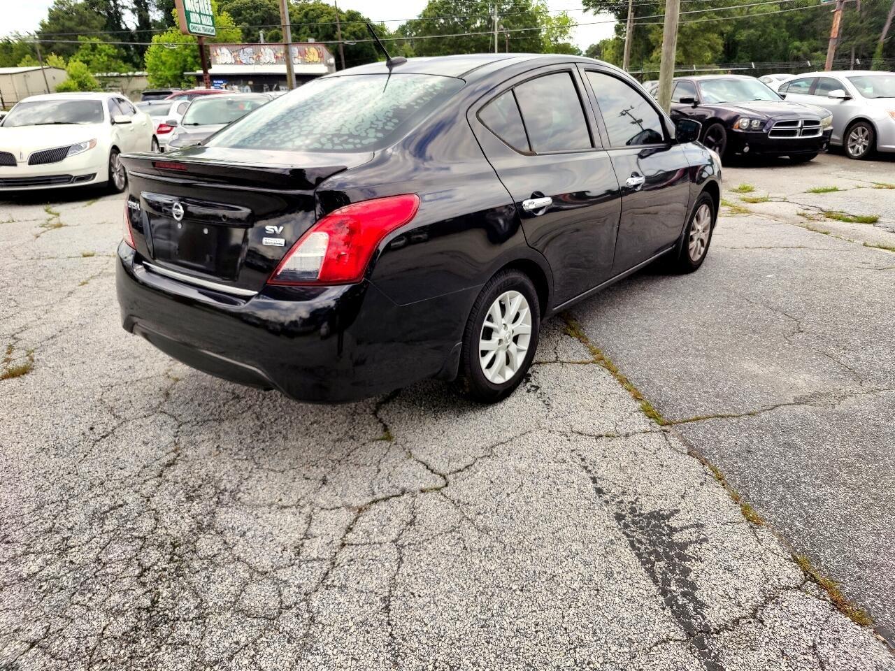 Nissan Versa 1.6 S 5M 2019