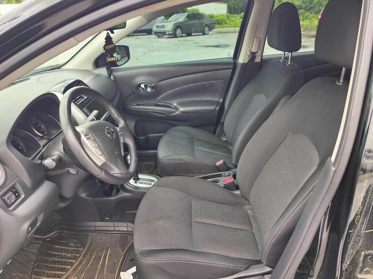 Nissan Versa 1.6 S 5M 2019