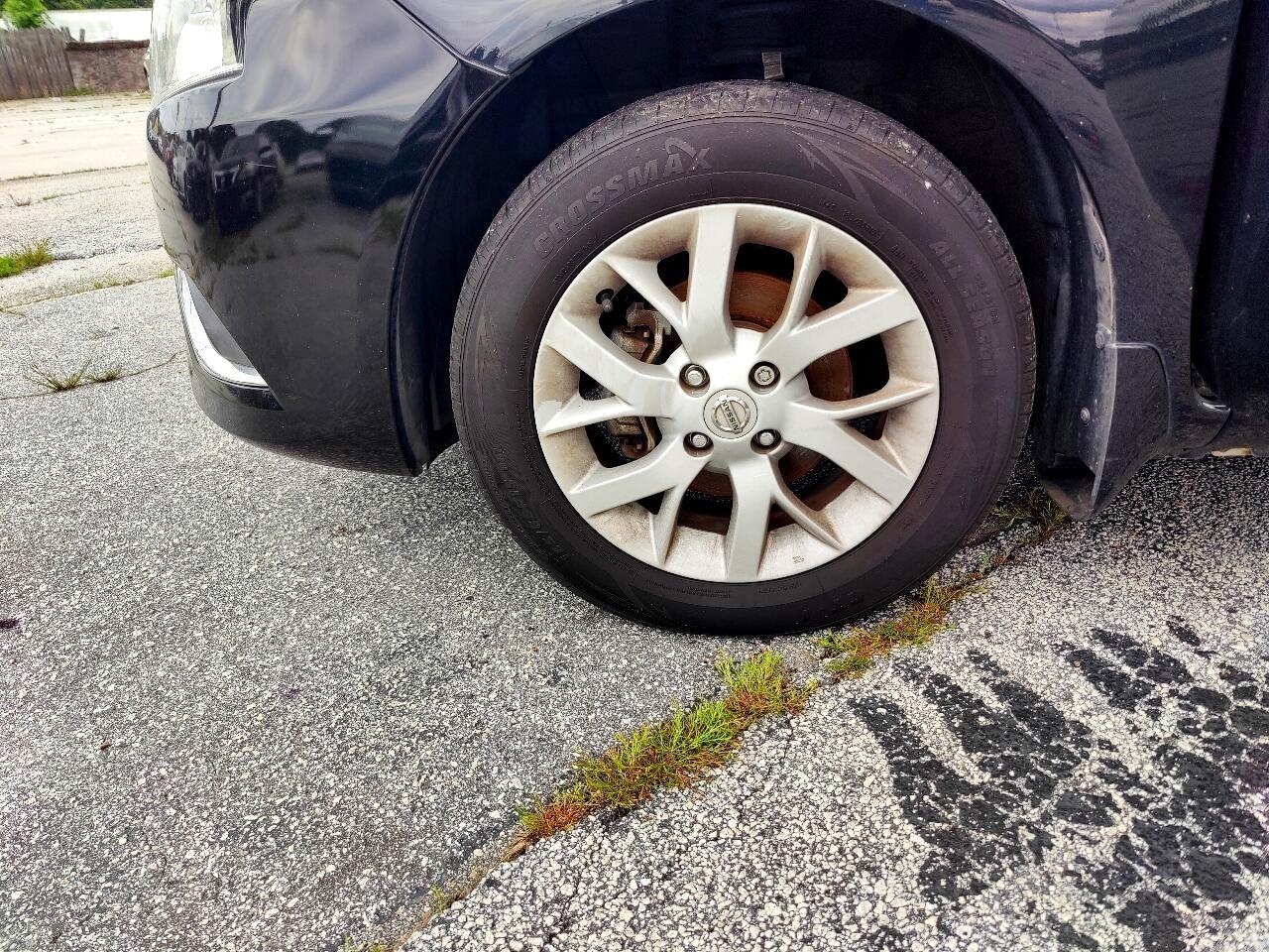 Nissan Versa 1.6 S 5M 2019