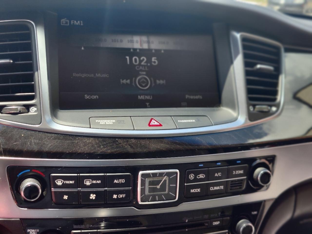 Hyundai Equus Signature 2016