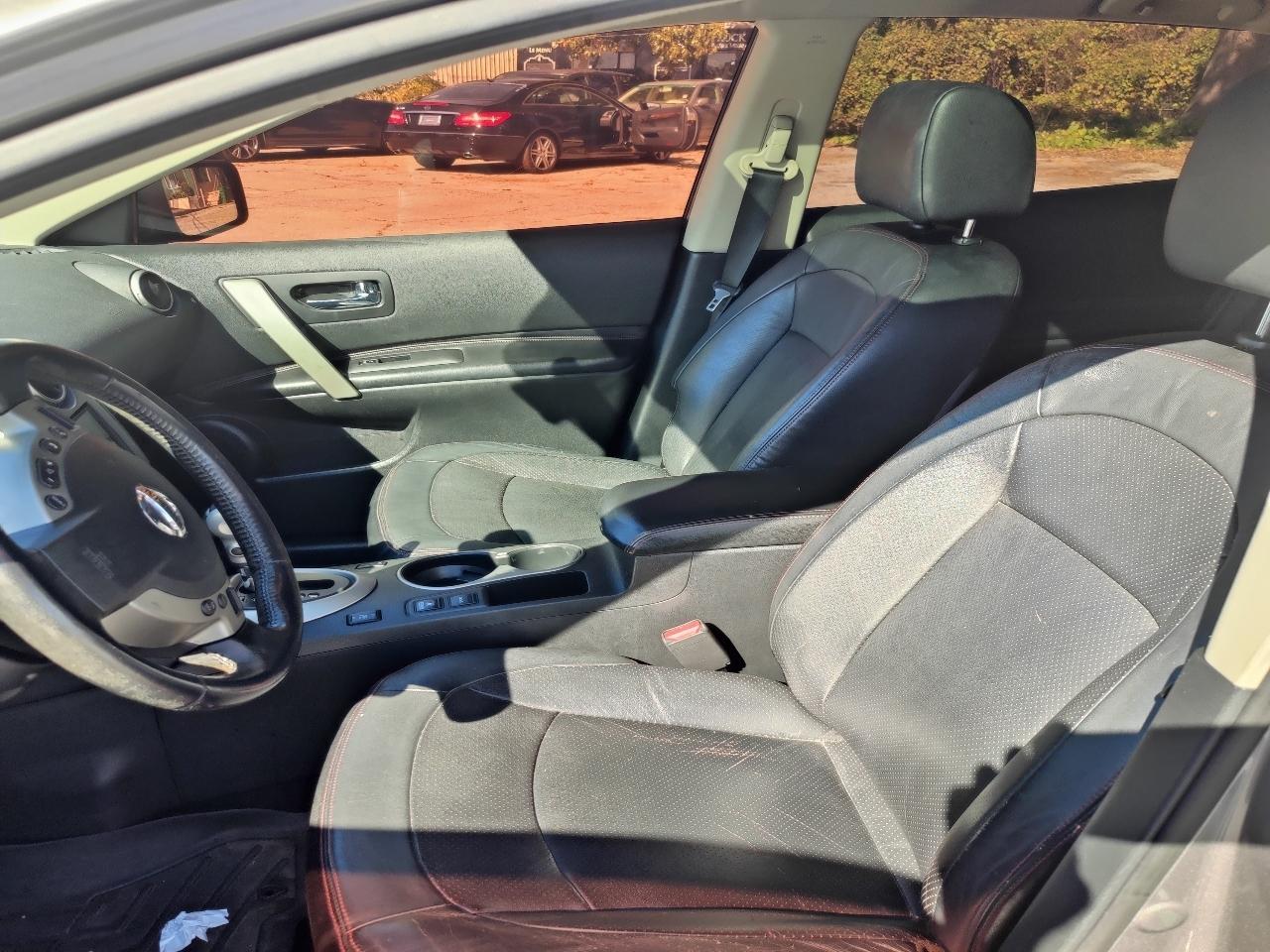 Nissan Rogue S 2WD 2012