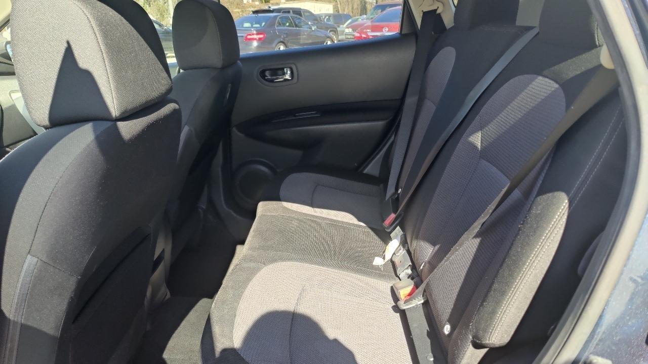 Nissan Rogue S AWD 2013