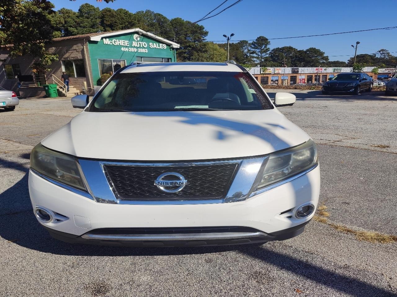Nissan Pathfinder Platinum 4WD 2013
