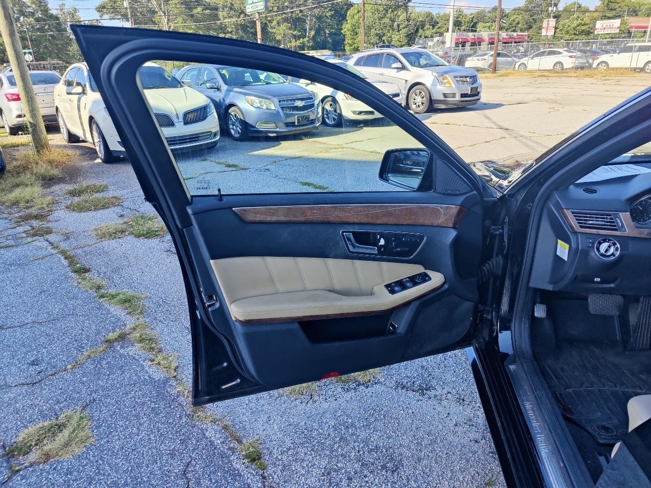 Mercedes-Benz E-Class E350 Sedan 2010