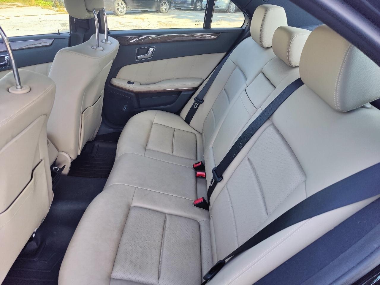 Mercedes-Benz E-Class E350 Sedan 2010