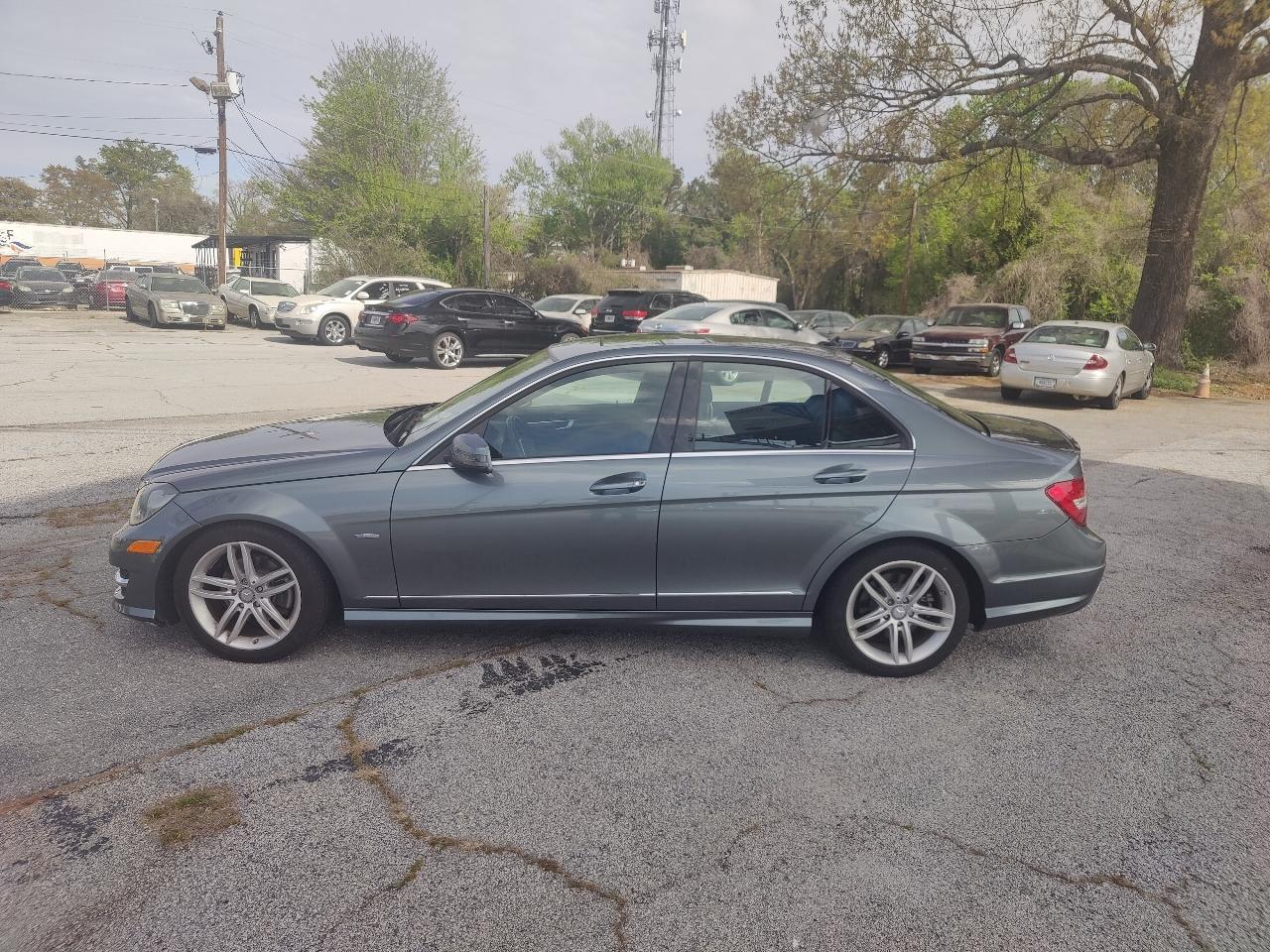 Mercedes-Benz C-Class C250 Luxury Sedan 2012