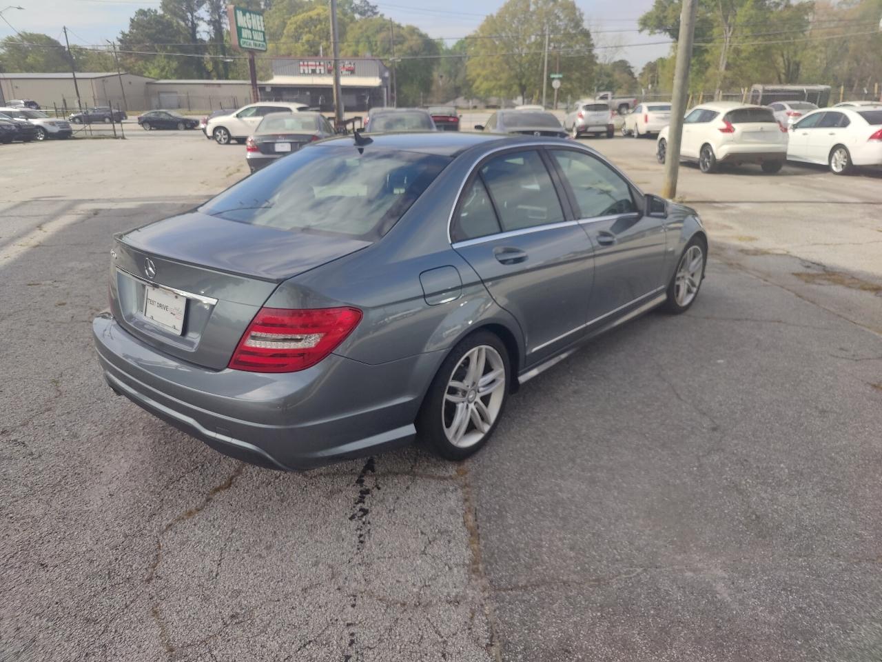 Mercedes-Benz C-Class C250 Luxury Sedan 2012