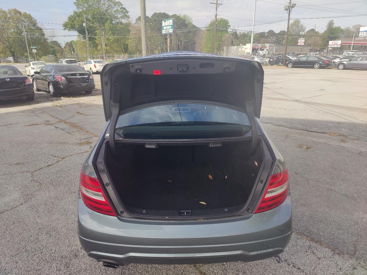 Mercedes-Benz C-Class C250 Luxury Sedan 2012