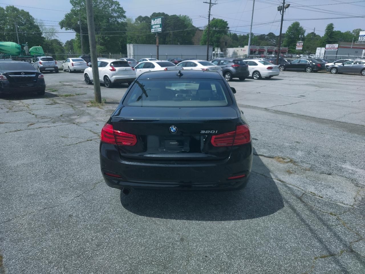 BMW 3-Series 320i Sedan 2016