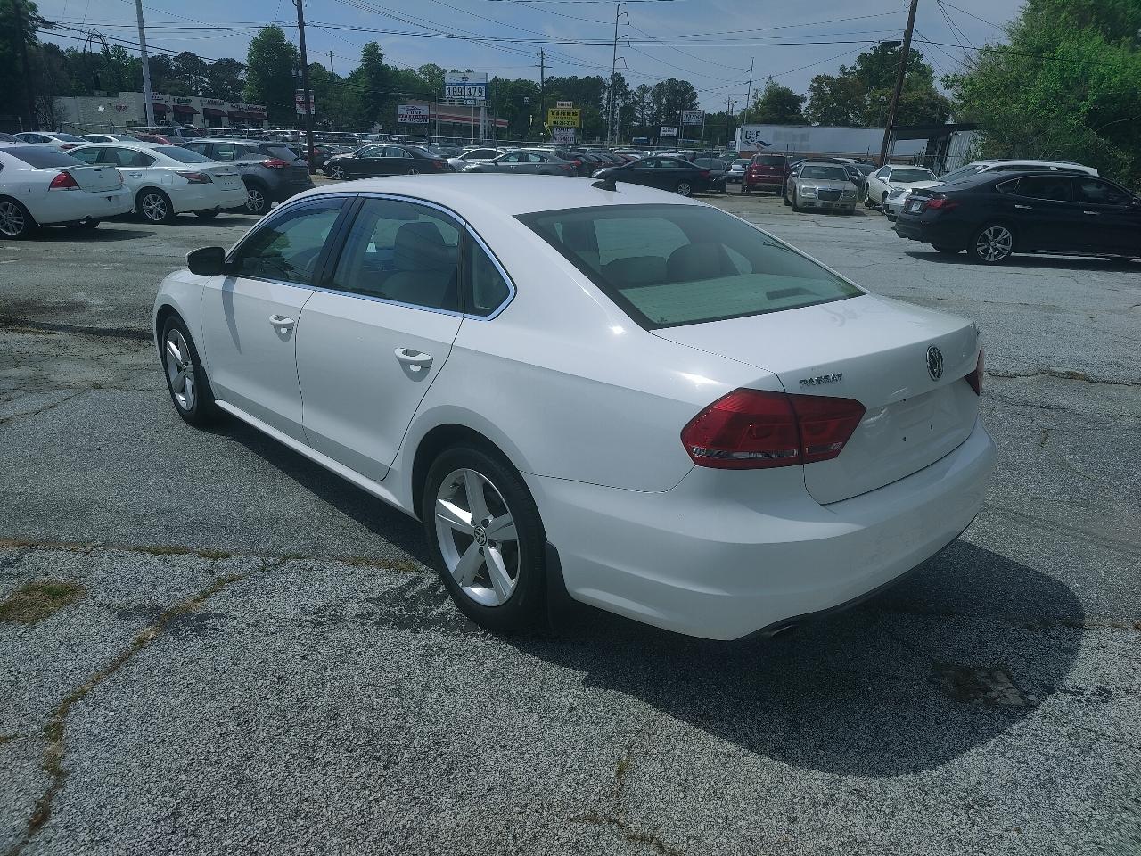 Volkswagen Passat SE 6A 2015