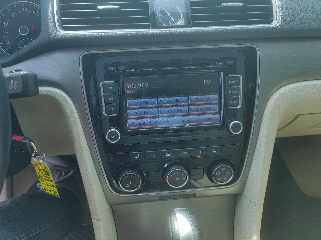 Volkswagen Passat SE 6A 2015