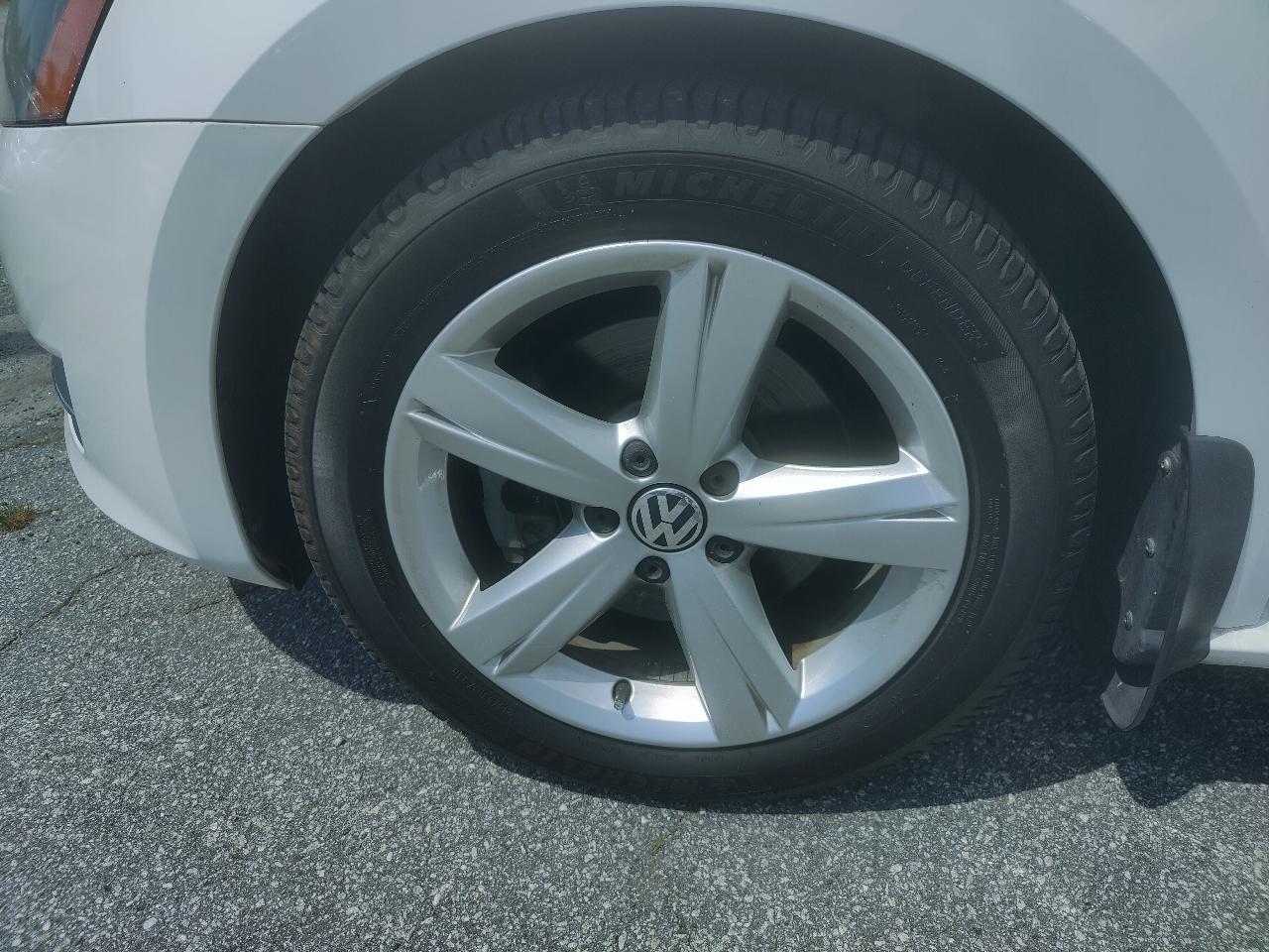 Volkswagen Passat SE 6A 2015