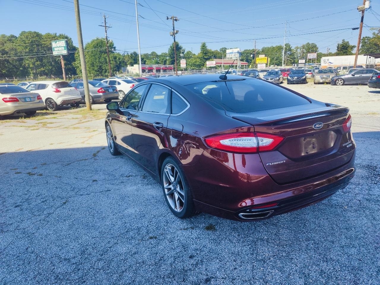 Ford Fusion photo 2
