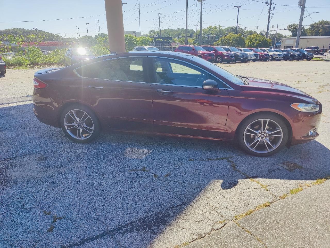 Ford Fusion photo 8