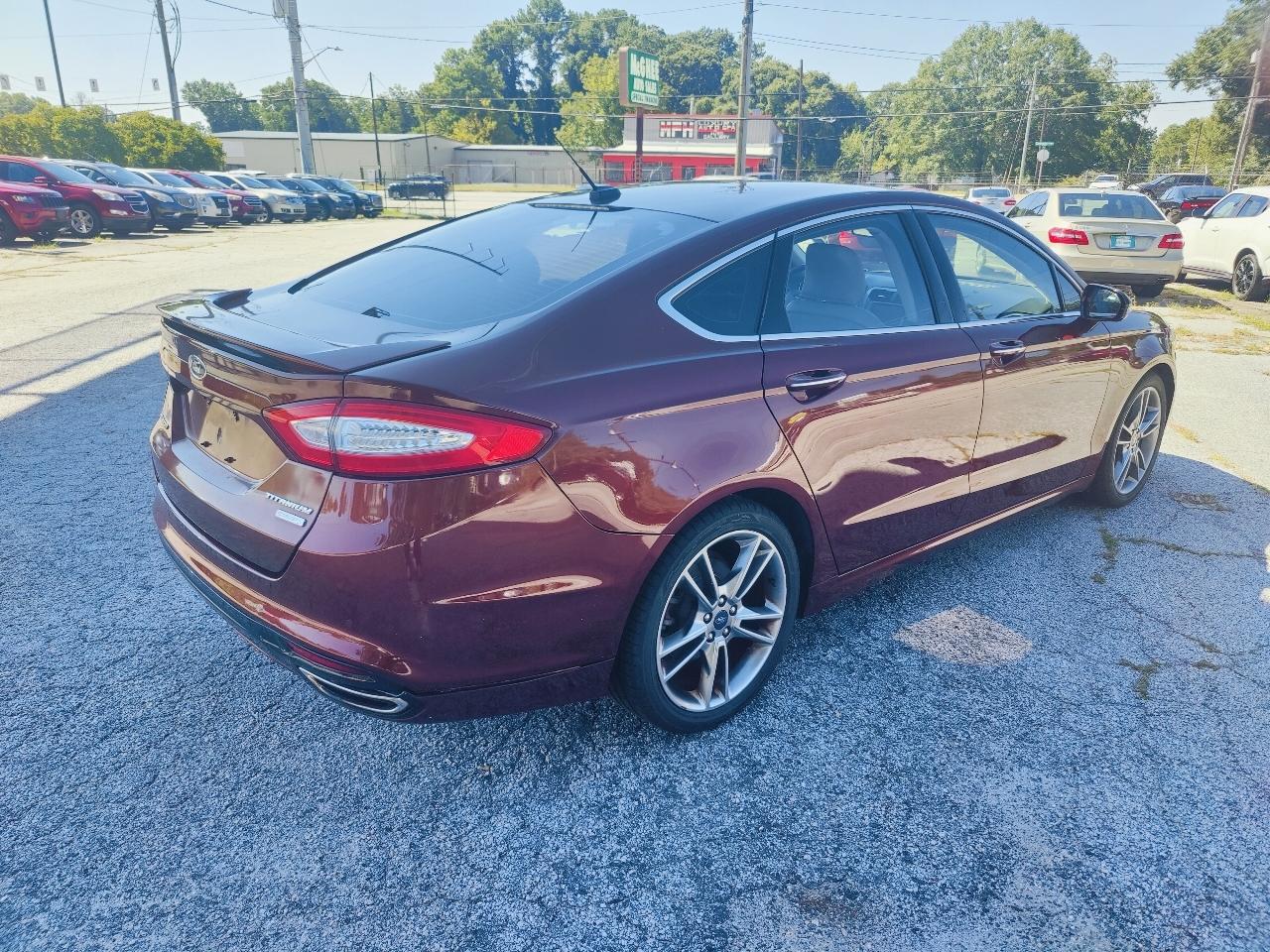 Ford Fusion photo 9