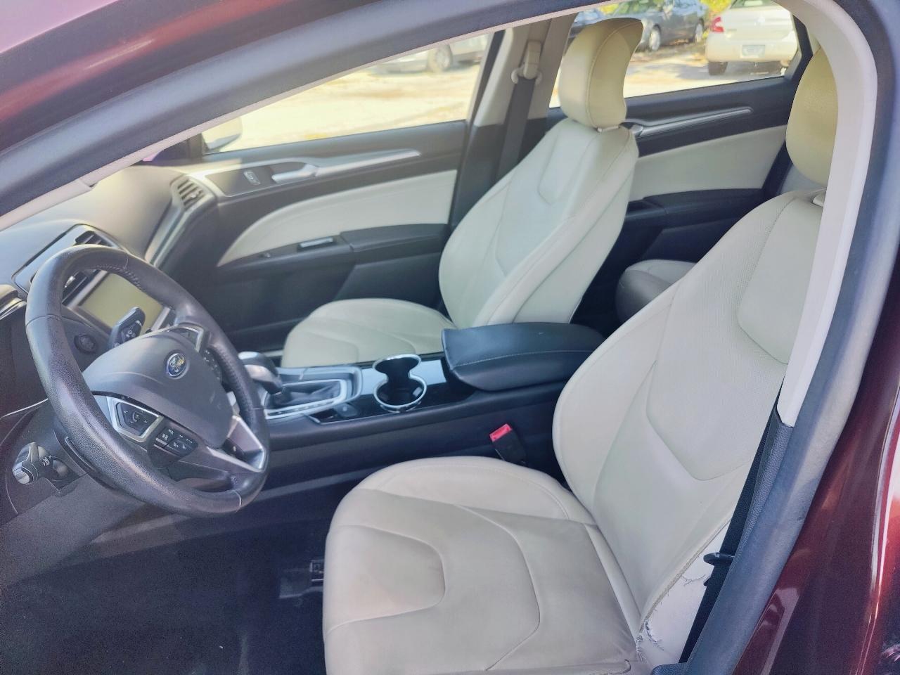 Ford Fusion photo 13