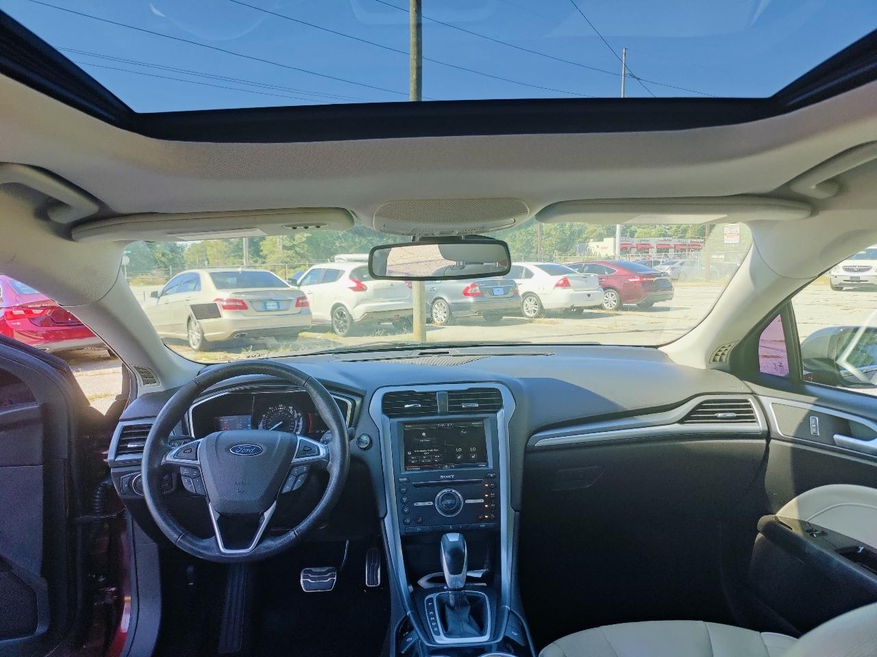 Ford Fusion photo 17