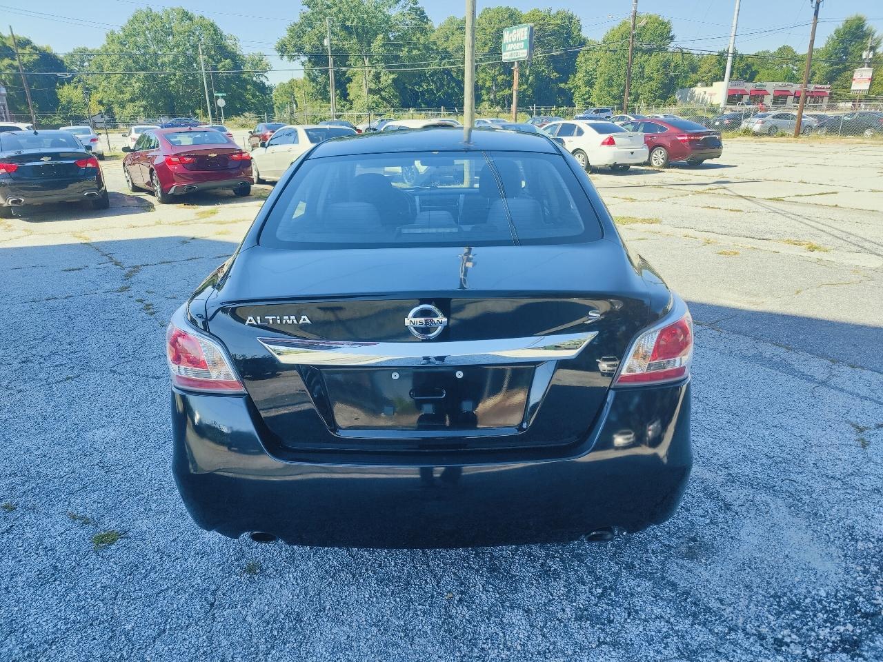 Nissan Altima 2.5 SV 2015