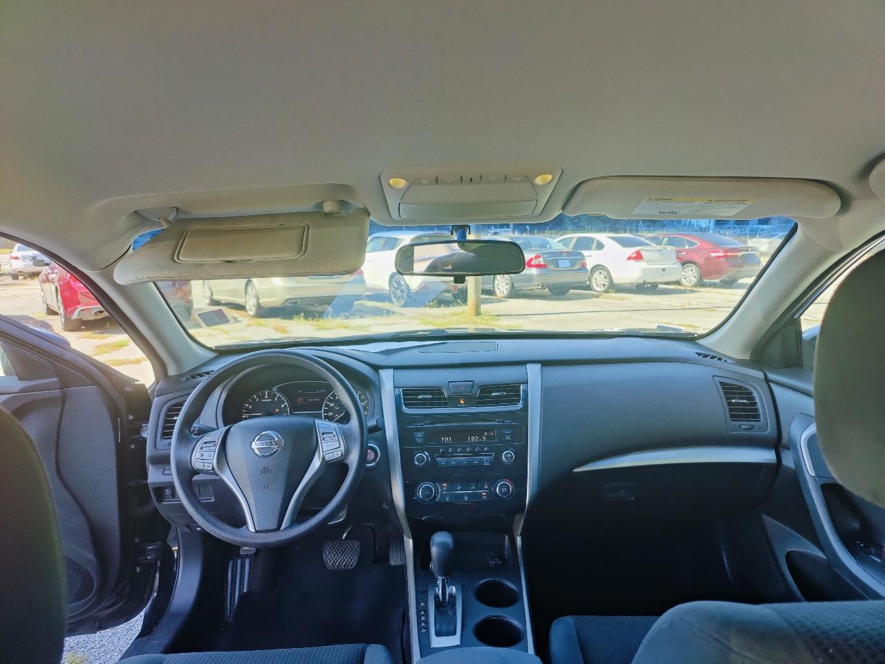 Nissan Altima 2.5 SV 2015