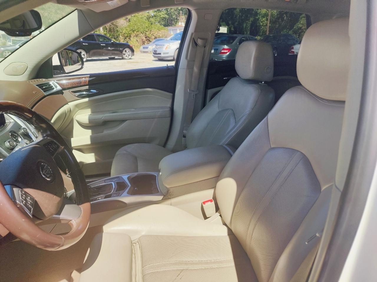 Cadillac SRX Luxury Collection 2010