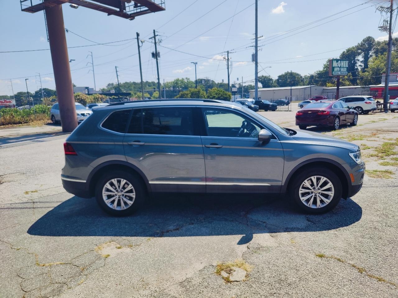 Volkswagen Tiguan SE 2018